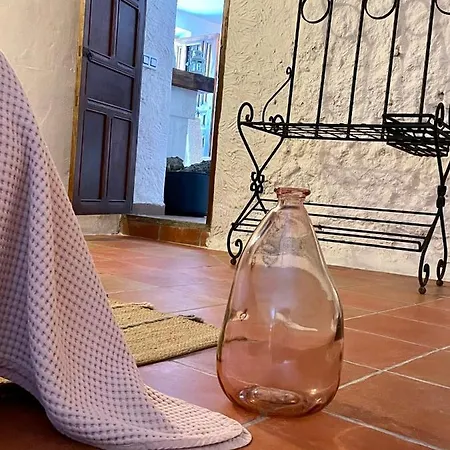 Cueva De La Abuela María Сasa de vacaciones Alcala del Jucar